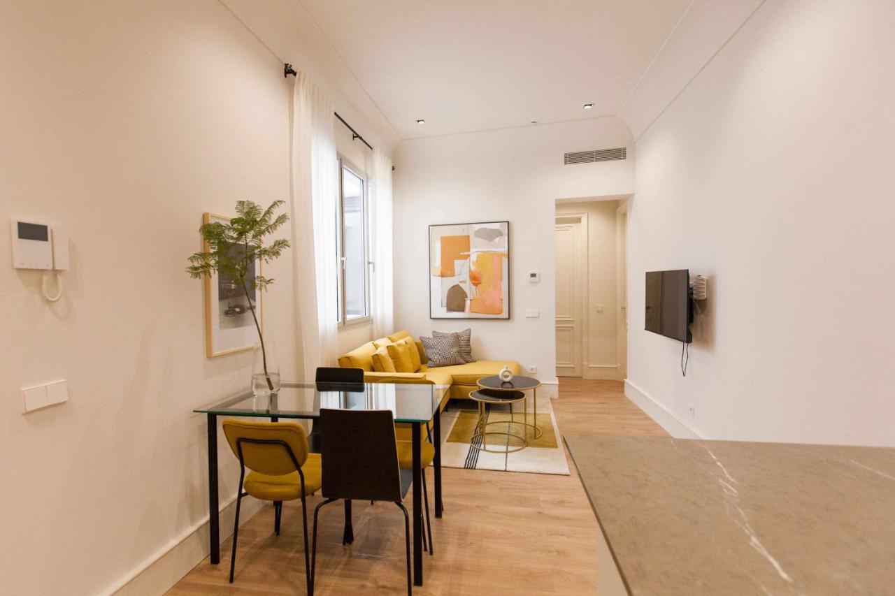 Isg Apartments Cedaceros 12 Sevilla Exteriör bild