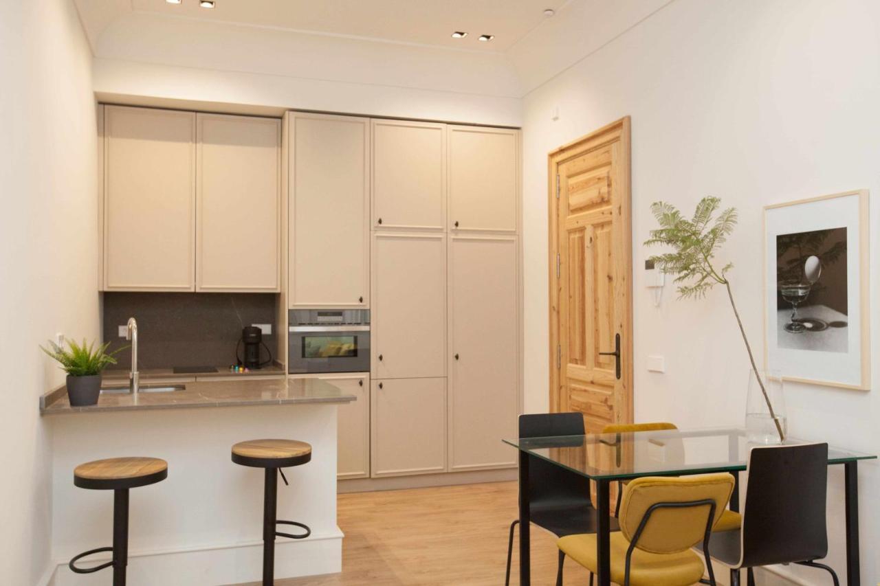 Isg Apartments Cedaceros 12 Sevilla Exteriör bild