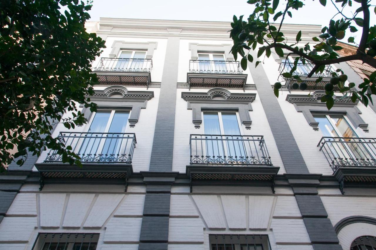 Isg Apartments Cedaceros 12 Sevilla Exteriör bild