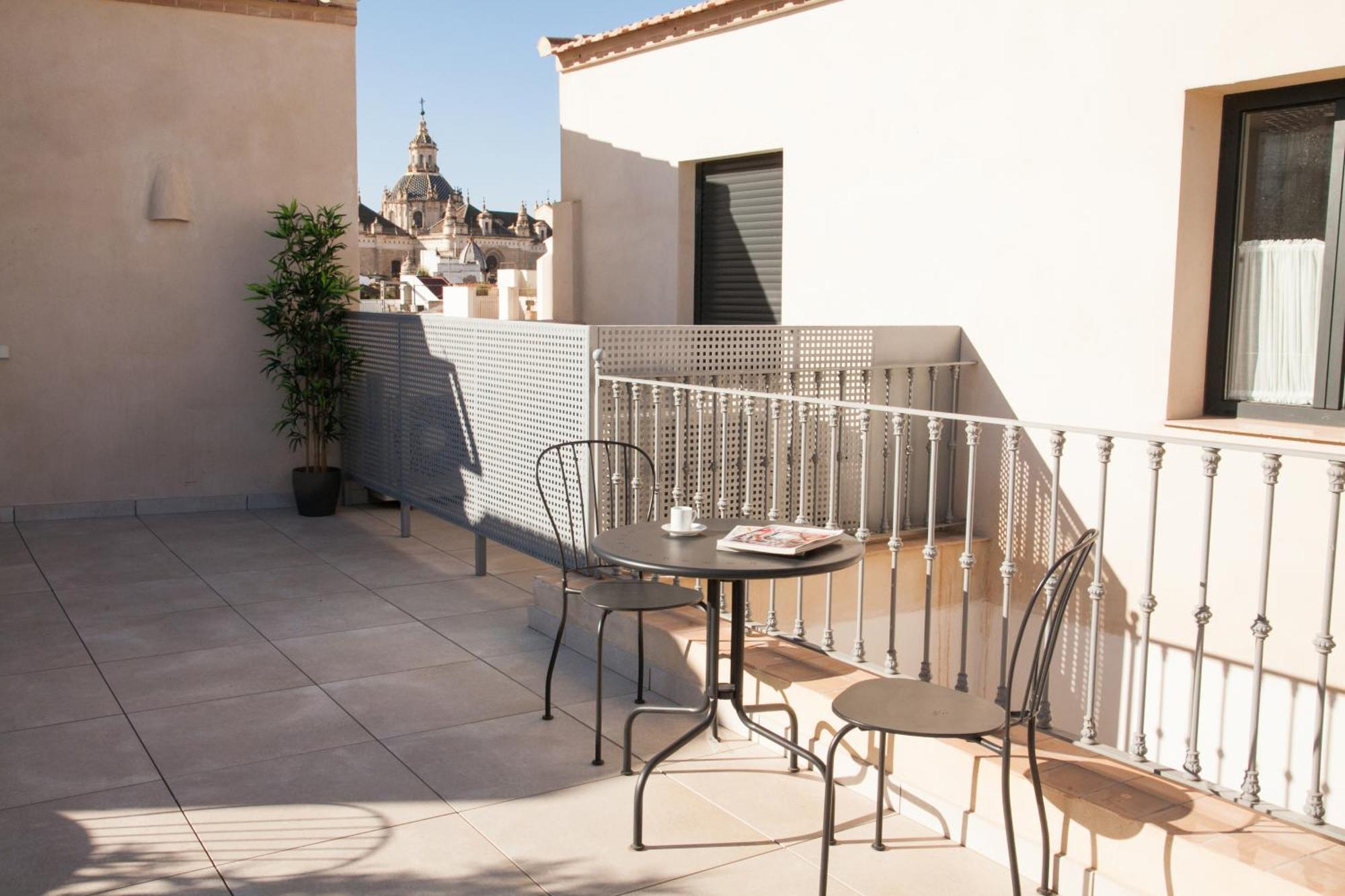 Isg Apartments Cedaceros 12 Sevilla Exteriör bild